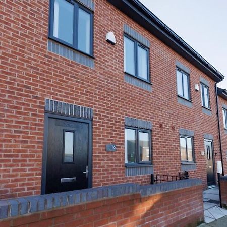 Luxury 3-Bedroom, 2-Bathroom Home Sleeps 7 People Liverpool Eksteriør bilde